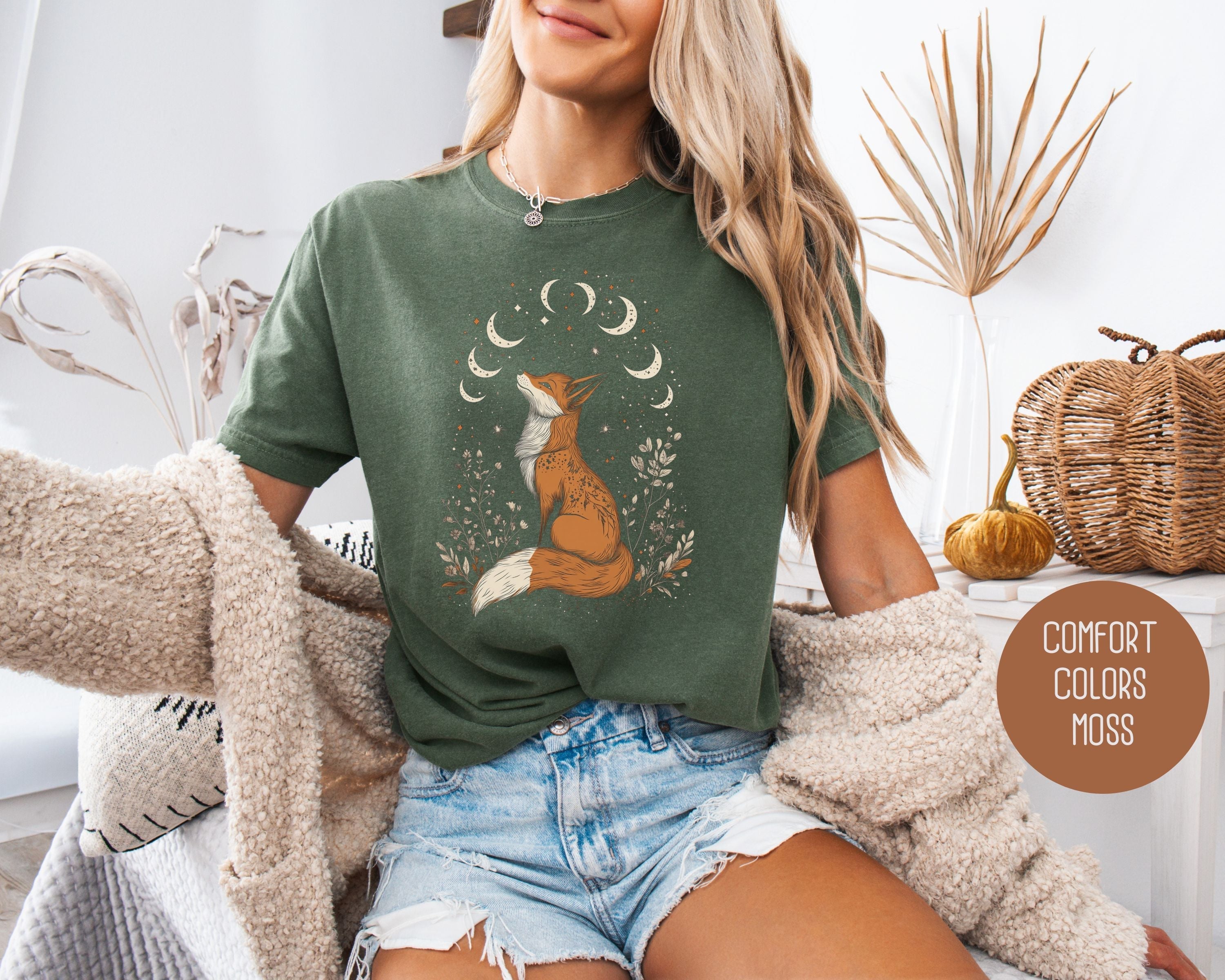 Cream Comfort Colors T-shirt featuring celestial fox and cottagecore design, perfect for cozy, nature-inspired fashion.